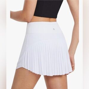 NWT Baleaf White Pleated Tennis Skort